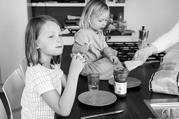 zelfvertrouwen kinderen eten boterham met choco MyFamily