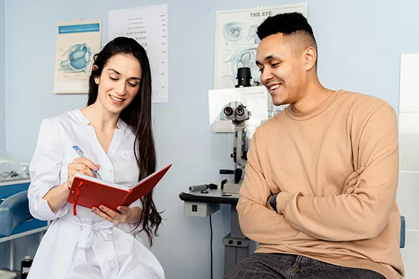 Man bij dokter